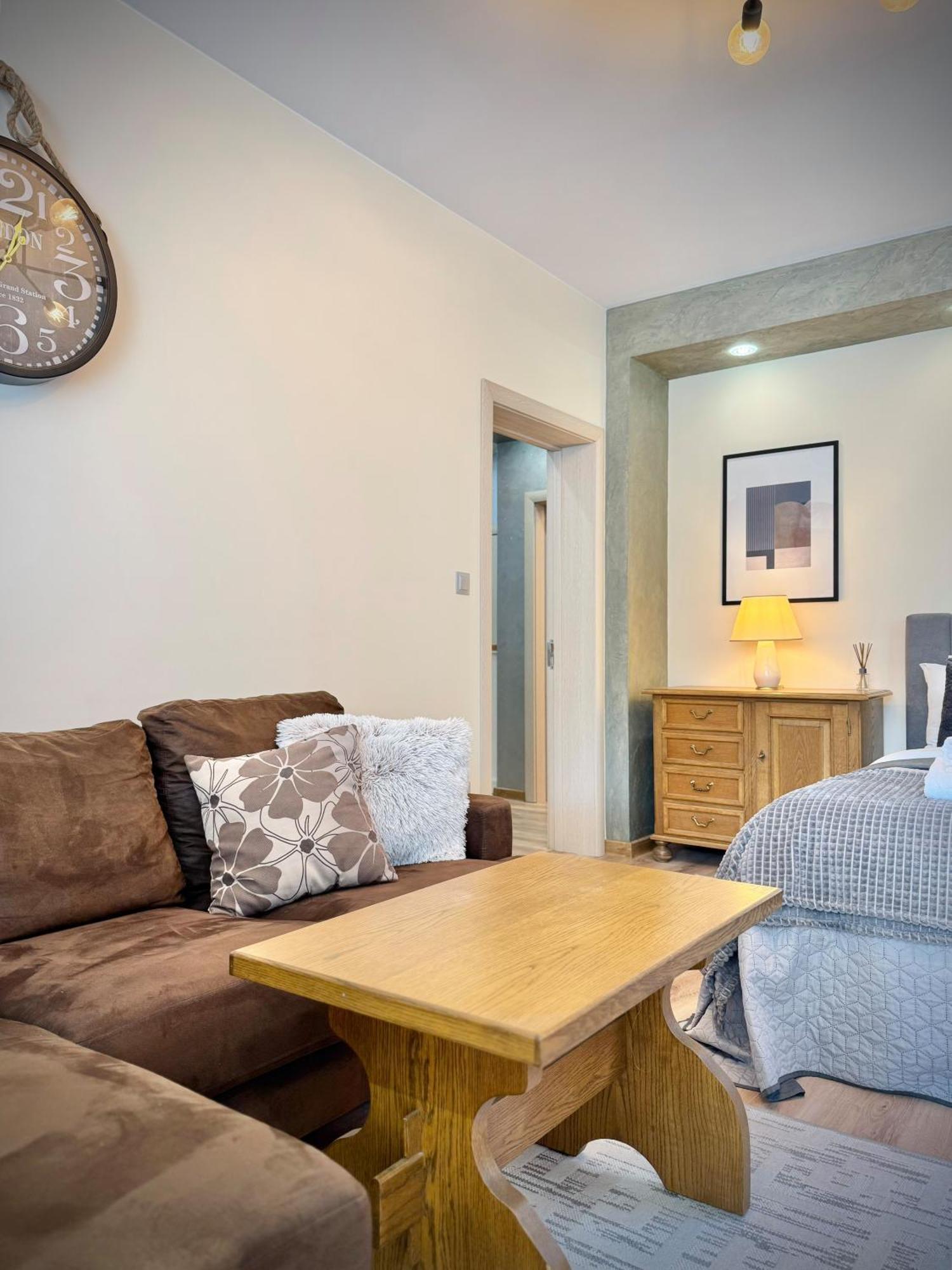 Top Centre 2Bed Apartment For 5 Guests 2 Minutes From High Street بلوفديف المظهر الخارجي الصورة