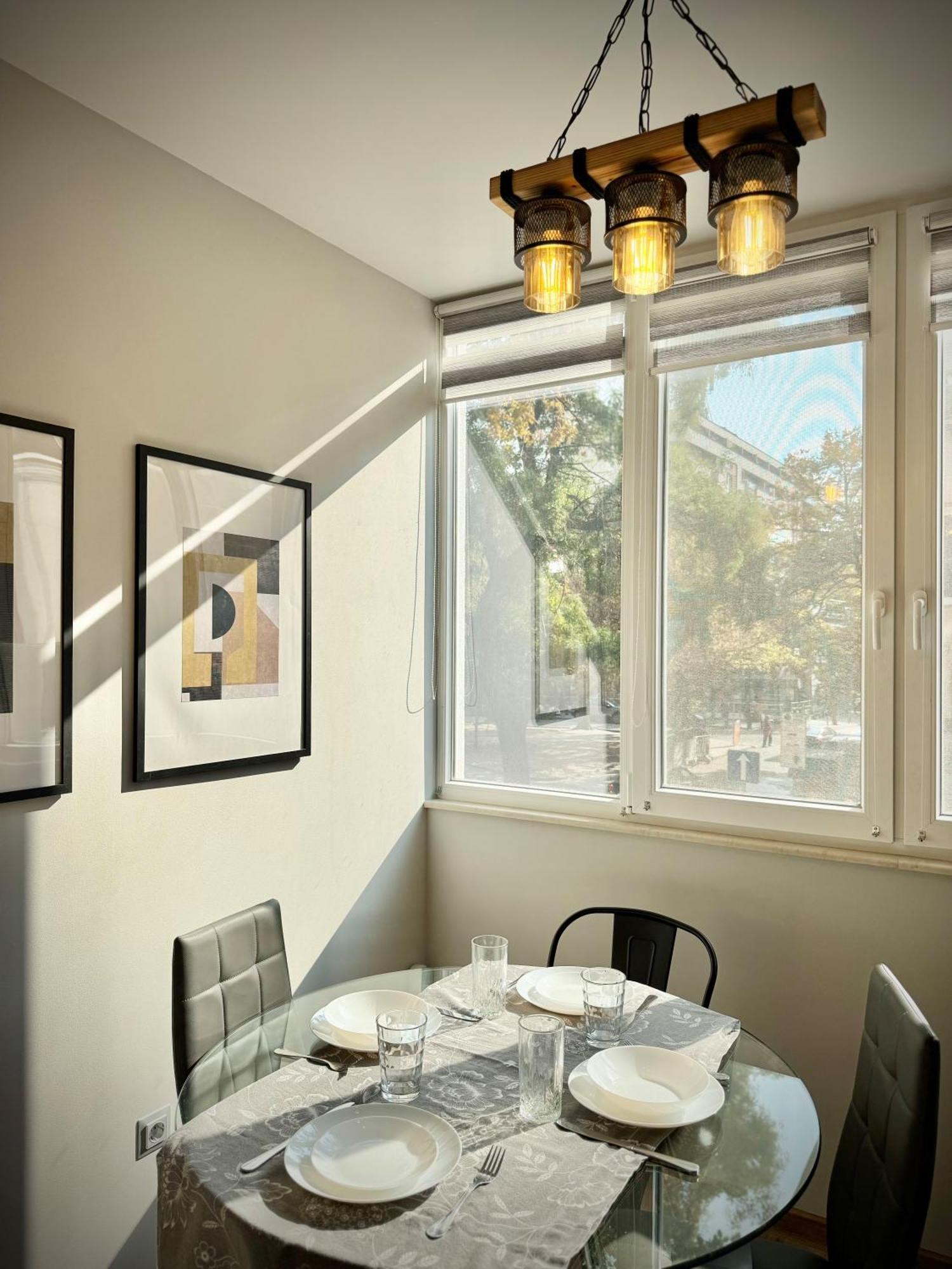 Top Centre 2Bed Apartment For 5 Guests 2 Minutes From High Street بلوفديف المظهر الخارجي الصورة