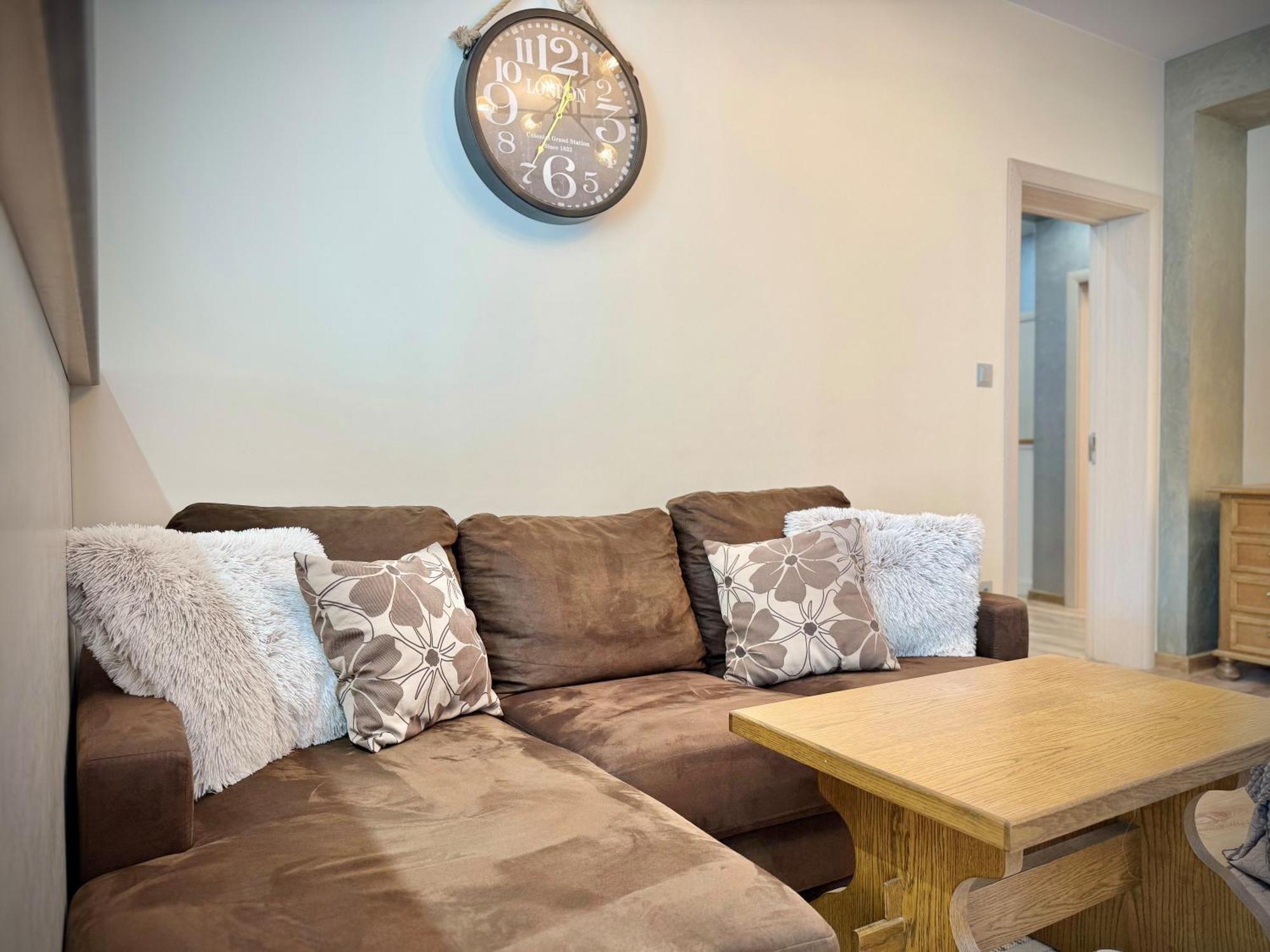 Top Centre 2Bed Apartment For 5 Guests 2 Minutes From High Street بلوفديف المظهر الخارجي الصورة